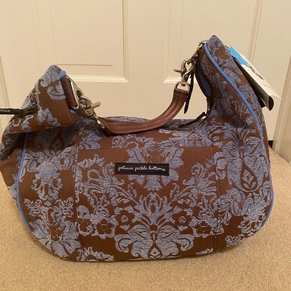 Petunia Pickle Bottom Touring Tote Blueberry Açaí PPD Collection Diaper Bag